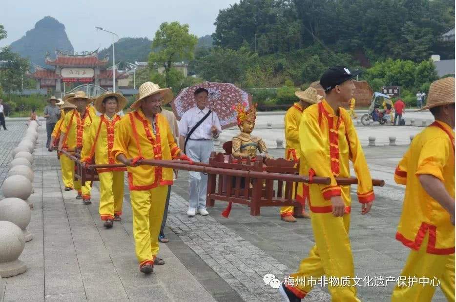 上举扛仙师民俗.jpg