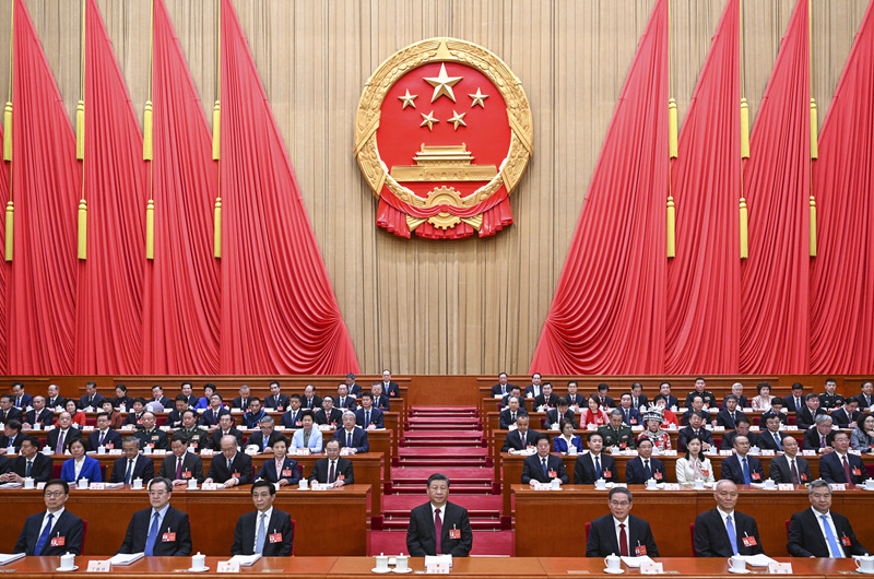 3月5日，第十四届全国人民代表大会第二次会议在北京人民大会堂开幕。党和国家领导人习近平、李强、王沪宁、蔡奇、丁薛祥、李希、韩正等出席大会。.jpg