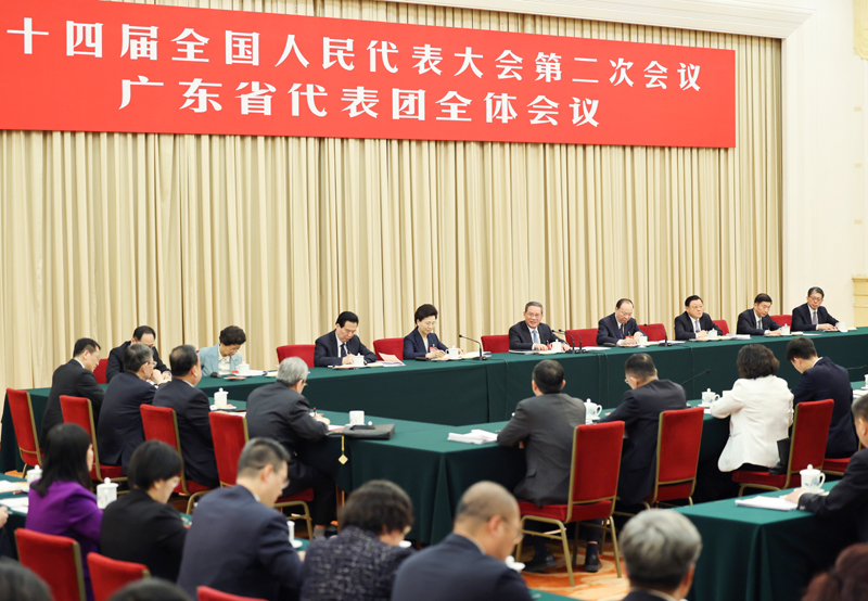 3月6日，中共中央政治局常委、国务院总理李强参加十四届全国人大二次会议广东代表团审议。图片来源：新华社.jpg