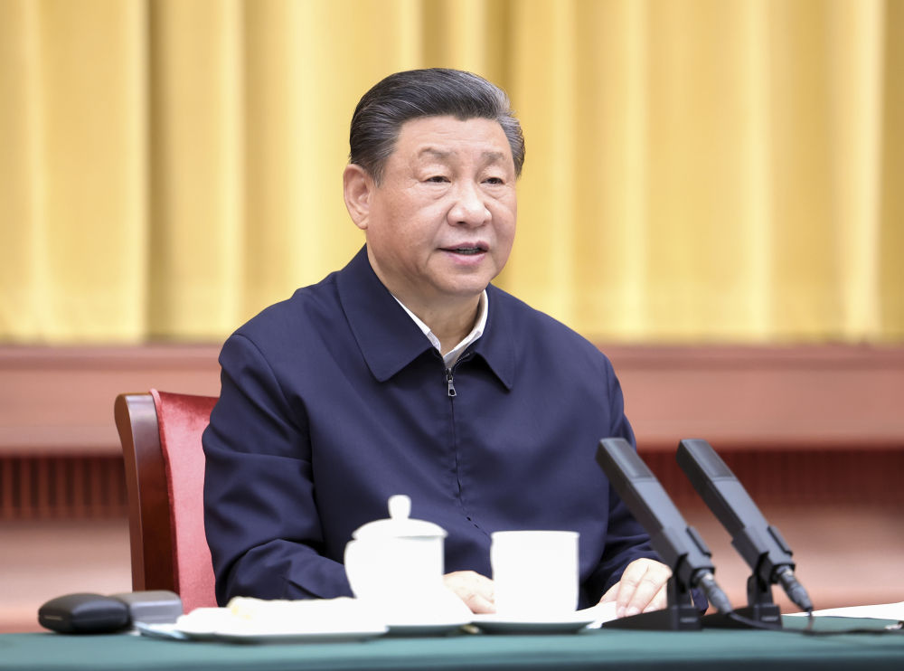 3月20日下午，中共中央总书记、国家主席、中央军委主席习近平在湖南省长沙市主持召开新时代推动中部地区崛起座谈会并发表重要讲话。新华社记者 鞠鹏 摄.jpg