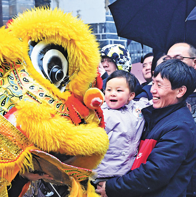 龙恩泽摄（影像中国）.jpg