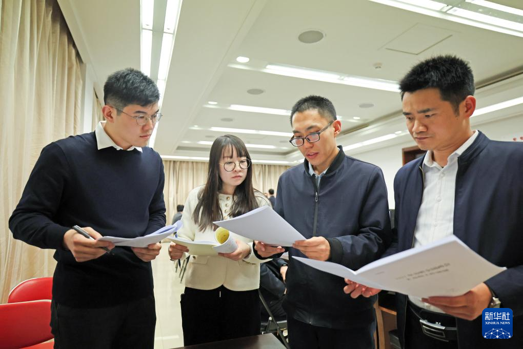 新华社记者 卢烨 摄.jpg